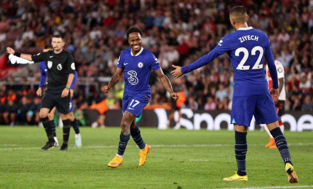 篮球CBA球队锁定季后赛席位，球迷沸腾