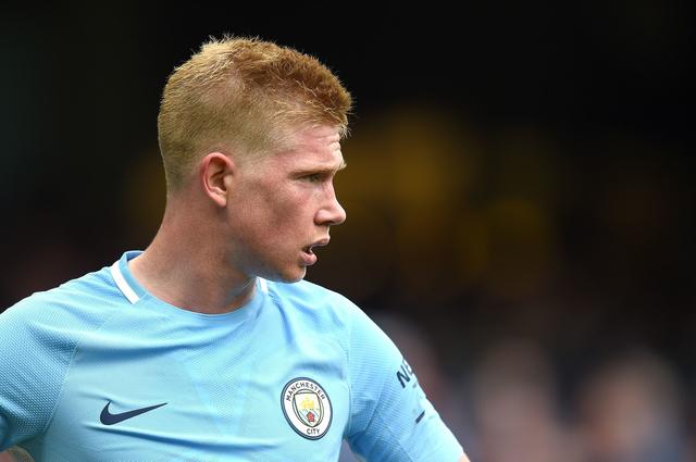 纽卡球迷在基地附近拉横幅：伊萨克是只纯粹的老鼠